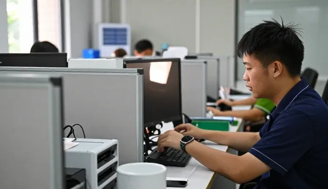 广州市绿灯区文化传播有限公司